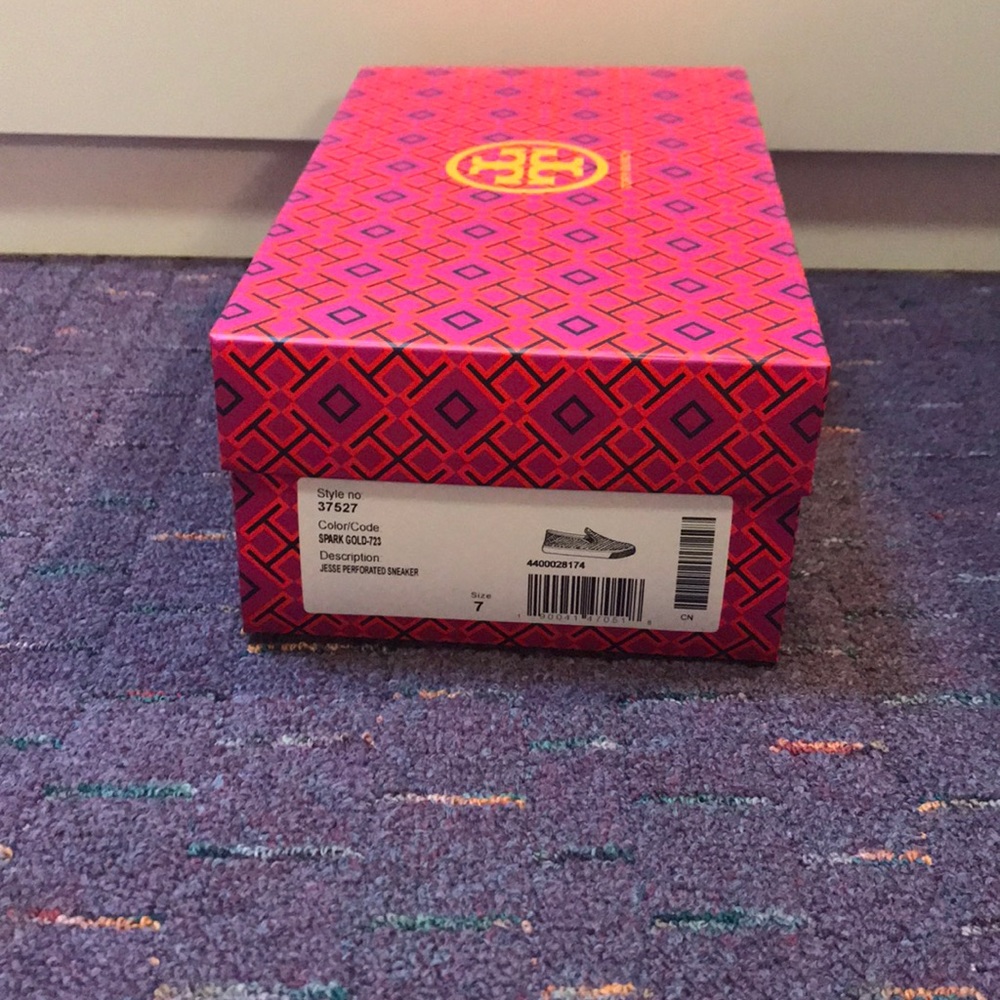 Tory burch box
